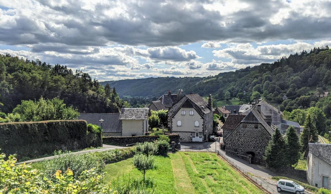 La Maison Normande Saint-Cirgues-de-Jordanne Екстериор снимка